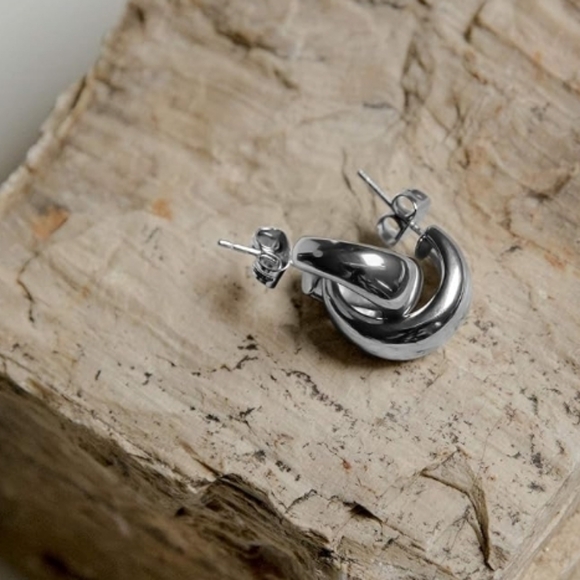 14K White Gold Plated Thick Huggie Wide Round Hoop Earrings - Picture 4 of 5